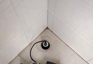 平顶山卫生间漏水维修之 loft 夹层储藏室毗邻暗管渗水哪家好，推荐诚匠小爱修缮